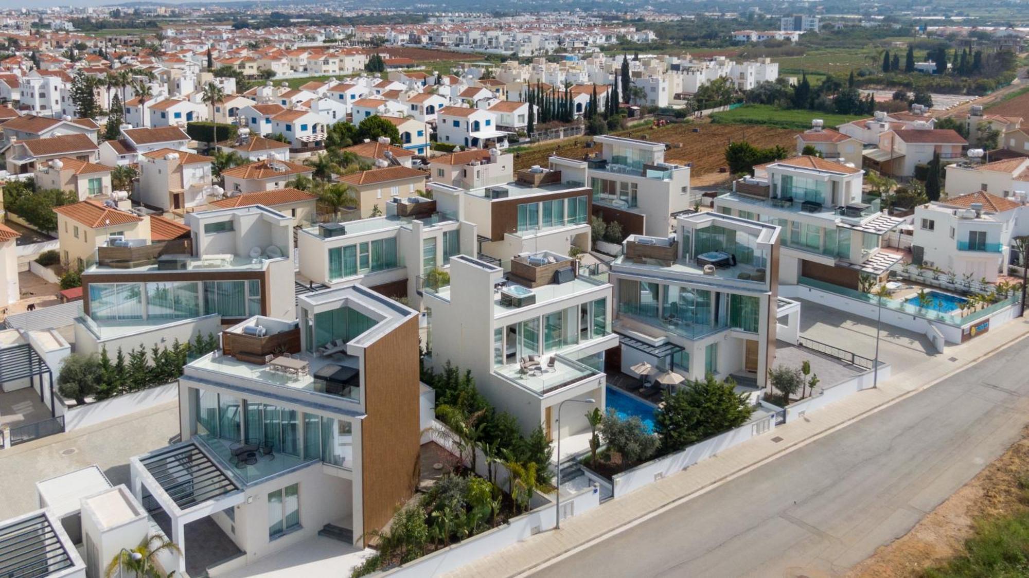 Seaview Luxury Villa Jacuzzi & Pool! 2 Min Beach Protaras Bagian luar foto
